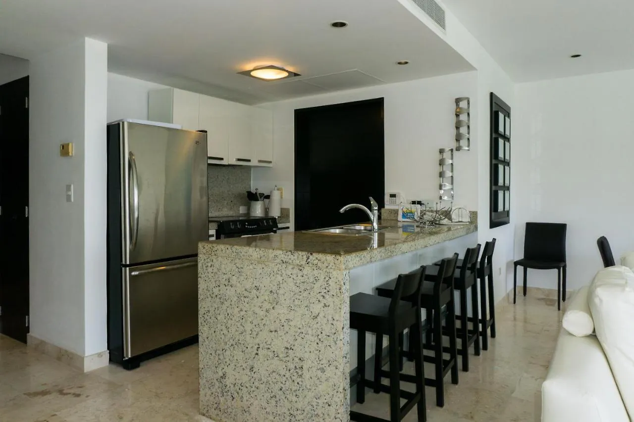 Elements 215 Condo Playa del Carmen Apartament